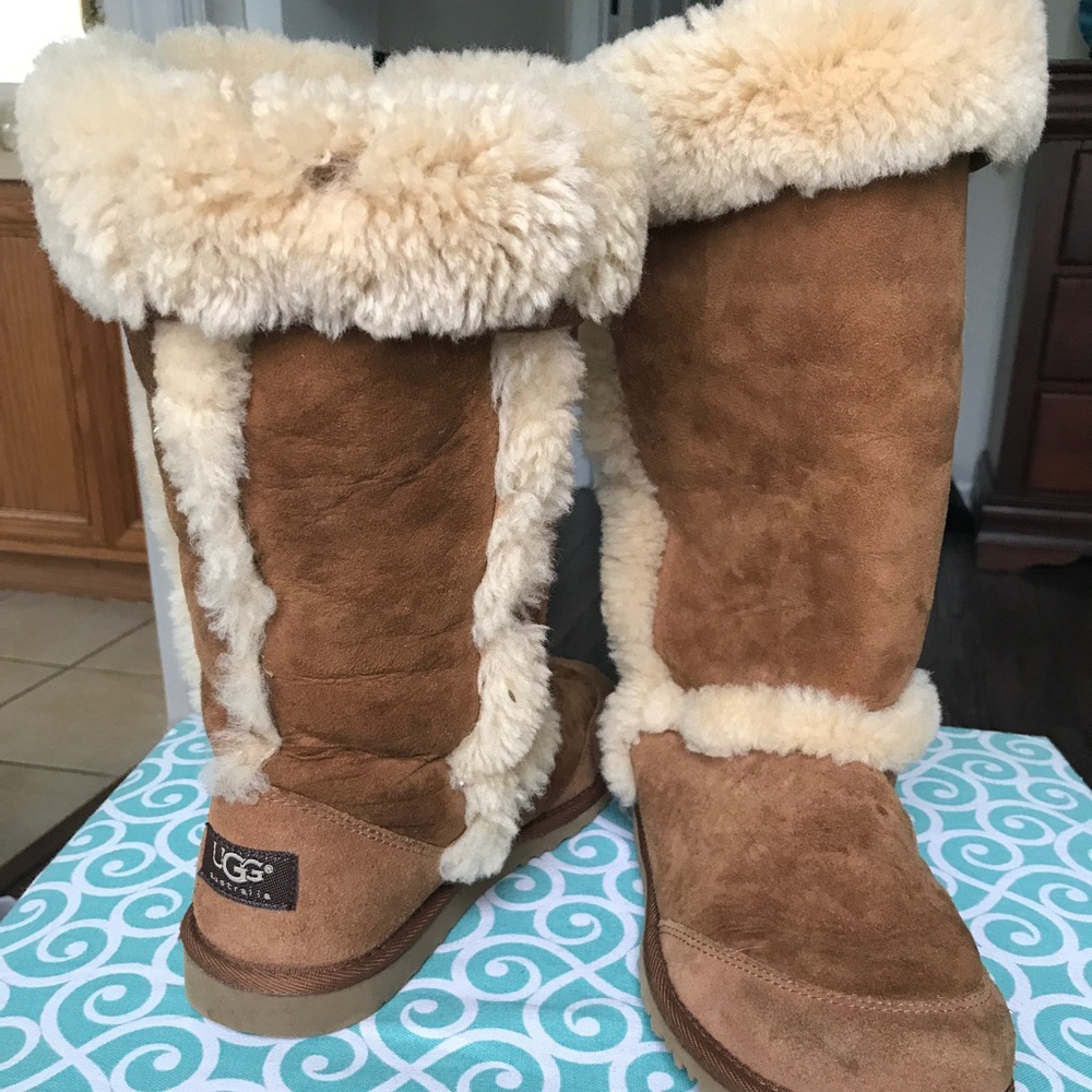 UGG Chestnut Suede sheepskin boots